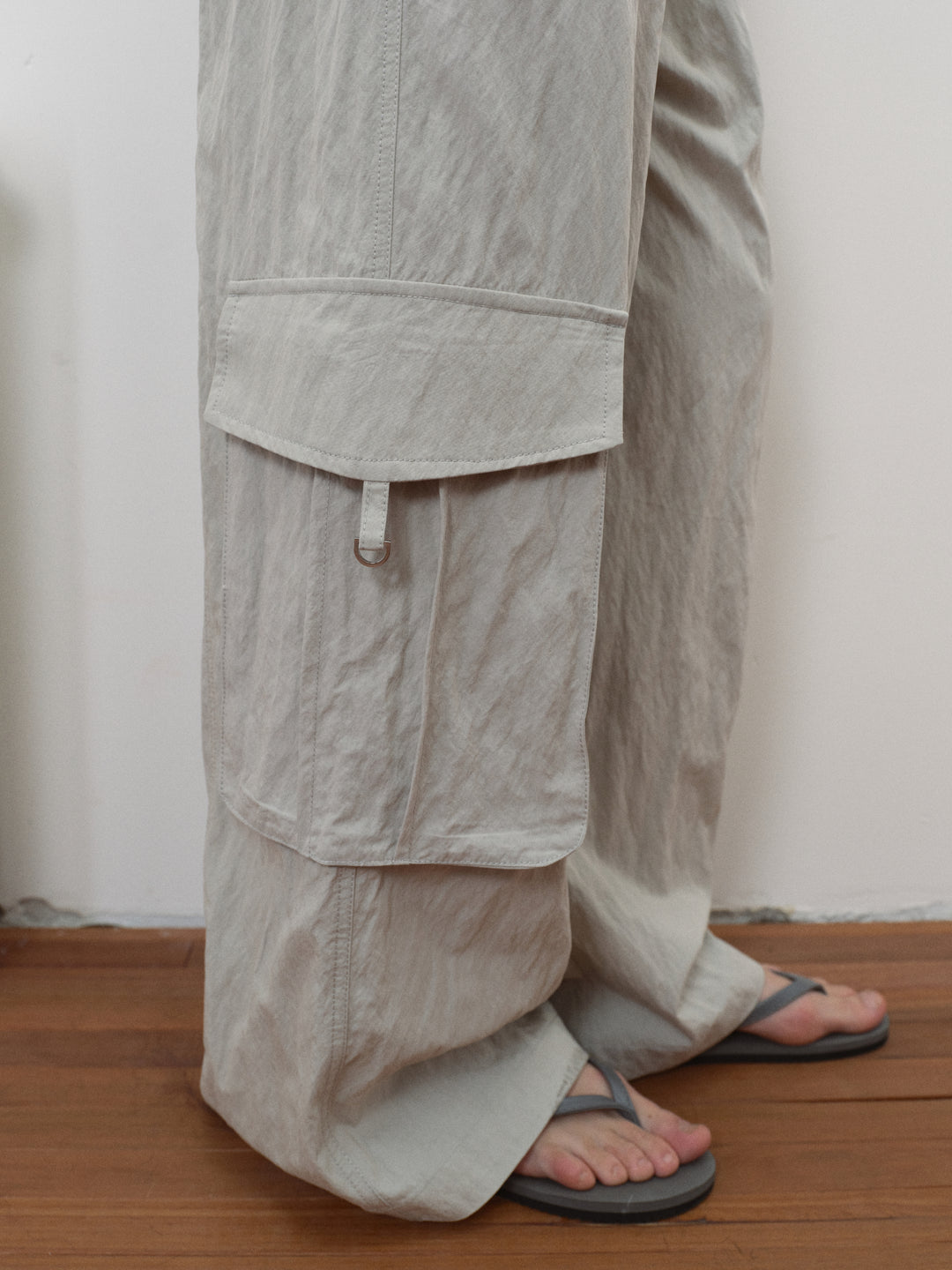 Wrinkled Effect Cargo Pants - Khaki