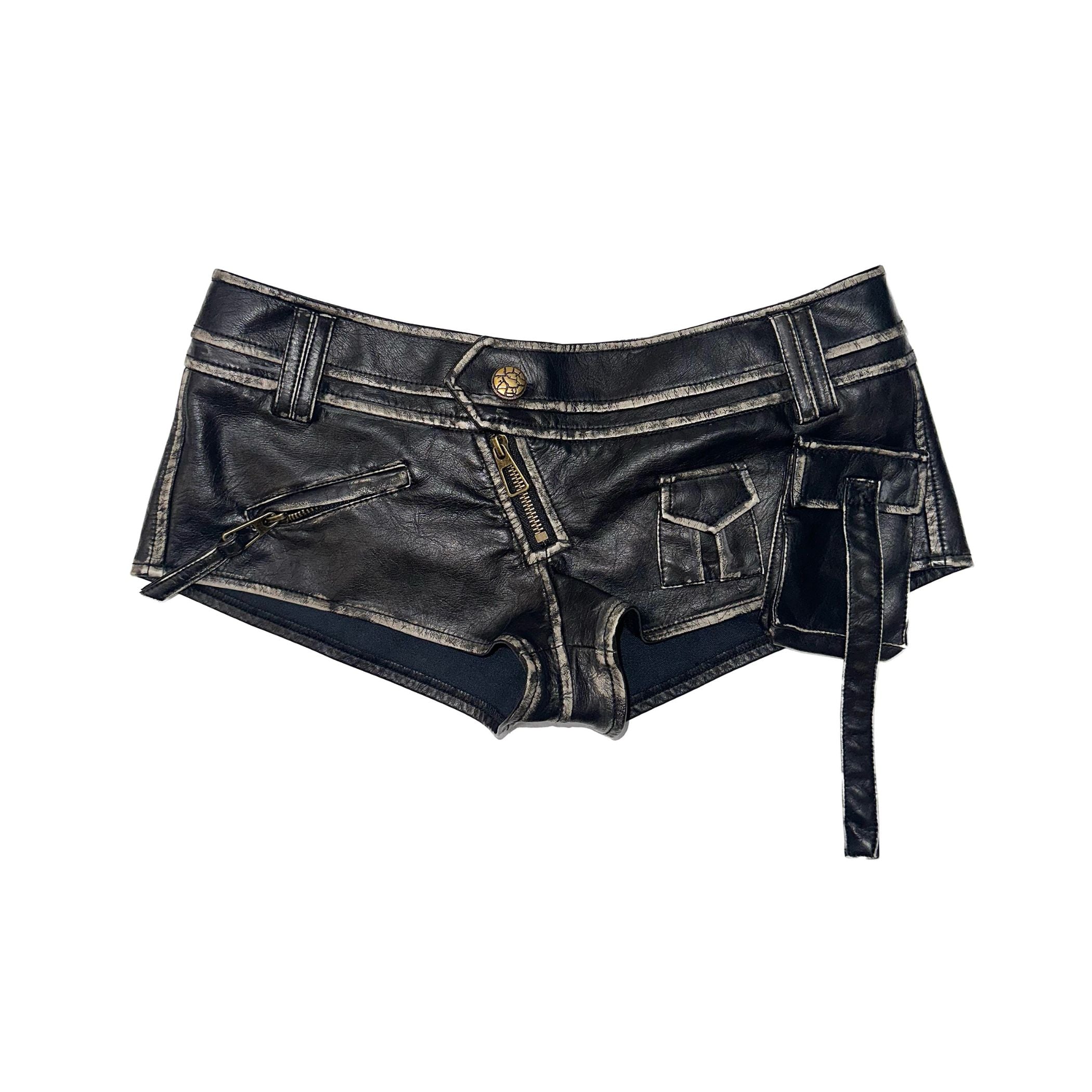 Low Rise Faux Leather Shorts - Black – Yujmiu