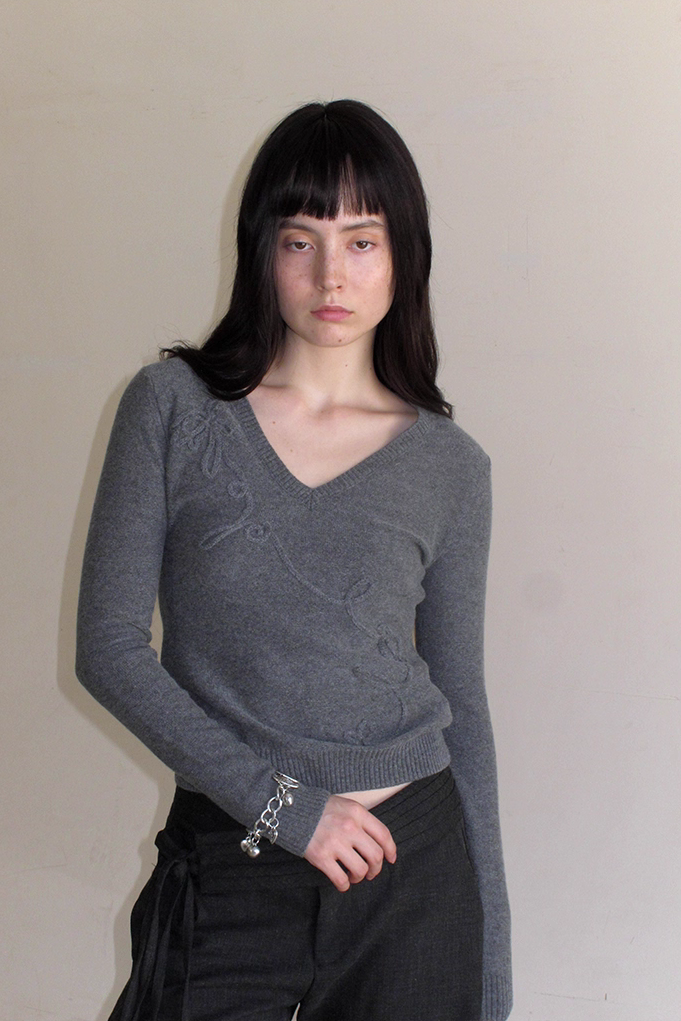 Embroidered Bow Sweater - Grey