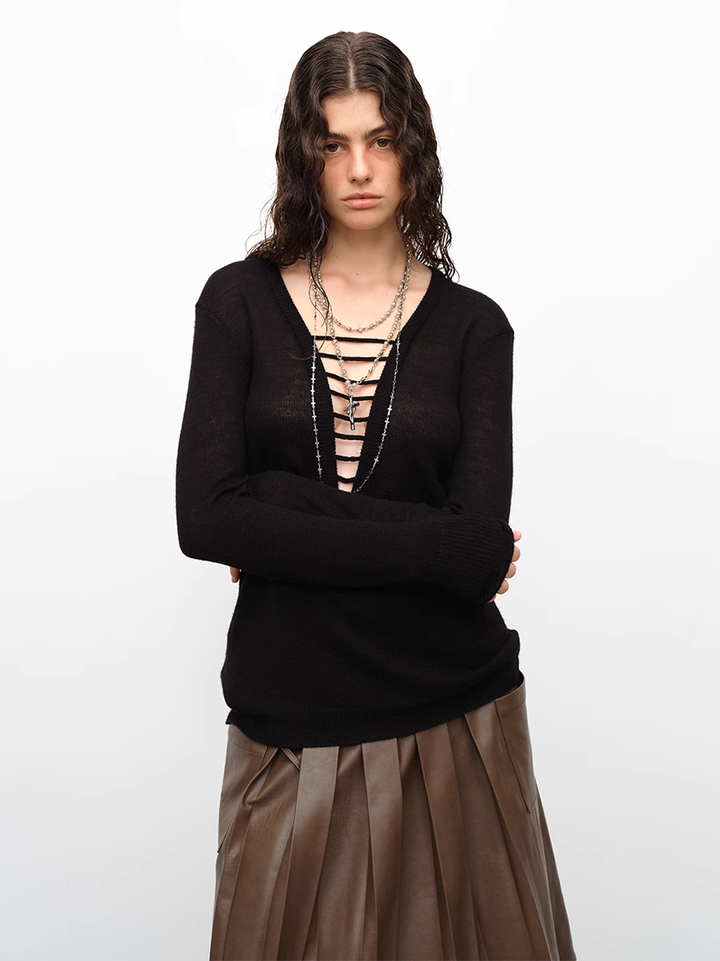 Cut Out Front Sweater - Black